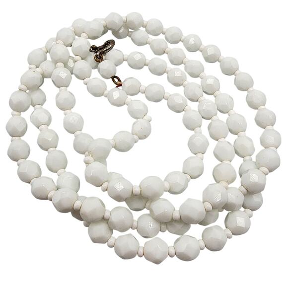 Mid Century Milk Glass Faceted Bead Necklace 31" Wear Long or Doubled as Choker - Picture 4 of 6